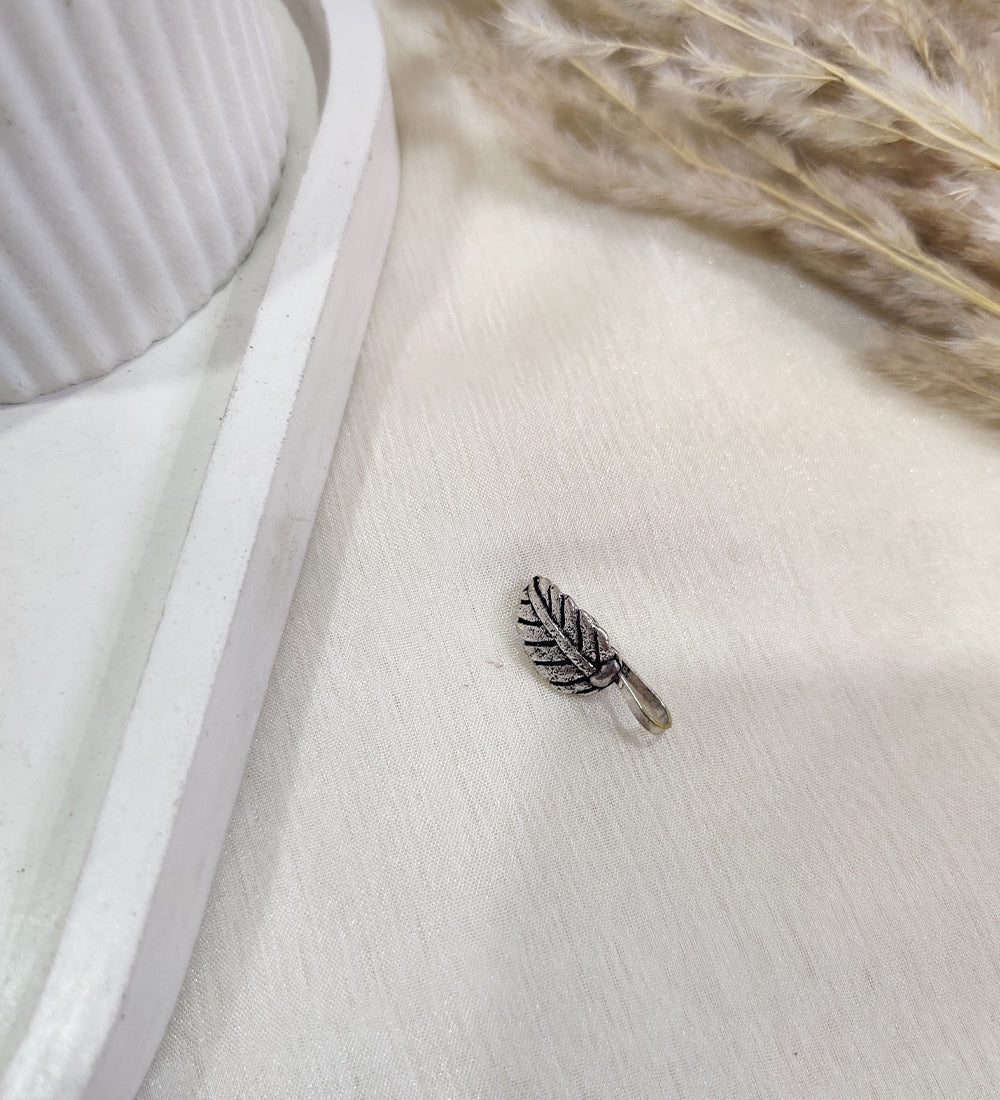 Oxidized Silver Leaf Design Nose Pin