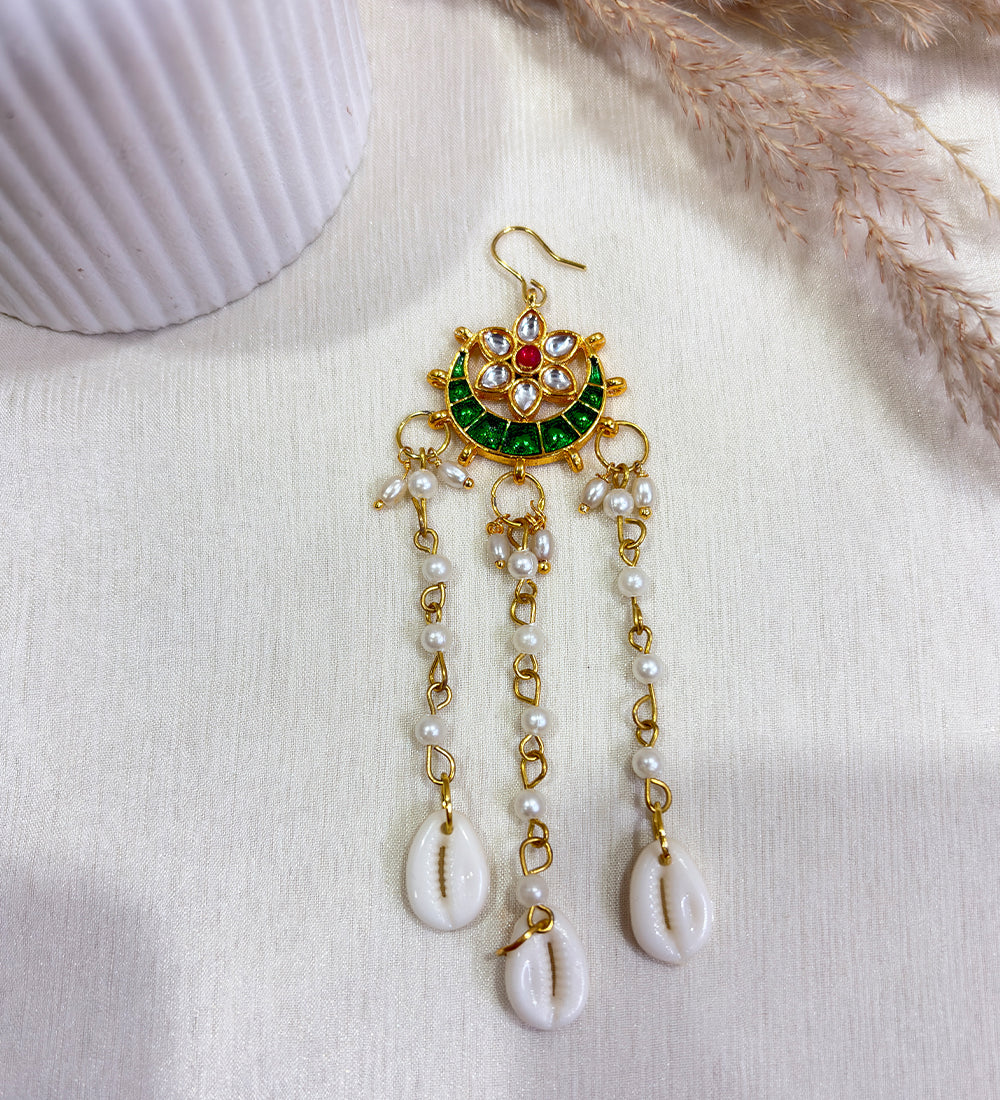 Emerald Arc Kundan Pearl Cowrie