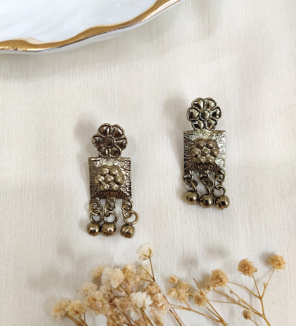 Golden Afghani Ghungroo Oxidised Necklace Set