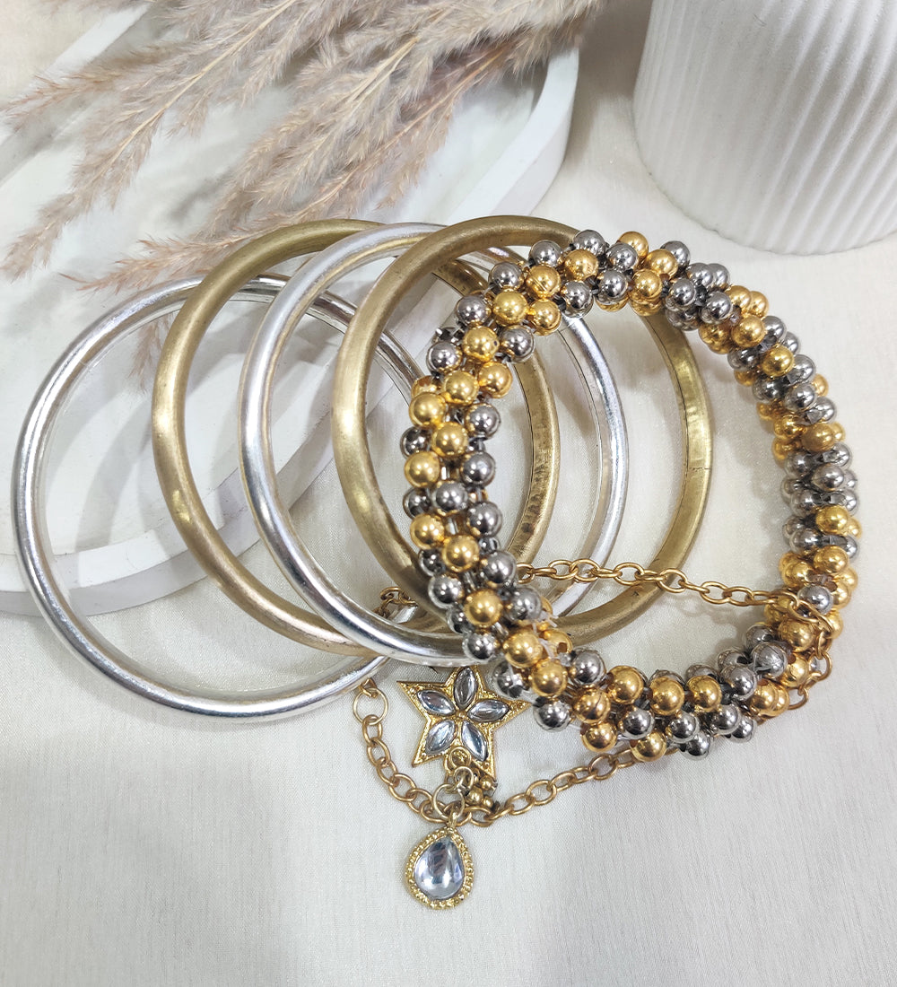 Dual Tone Kada Bangles with Beaded Bracelet
