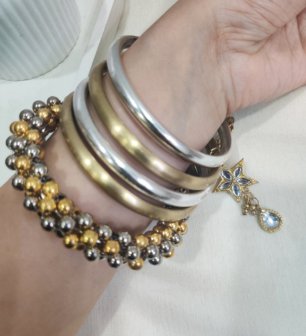 Dual Tone Kada Bangles with Beaded Bracelet