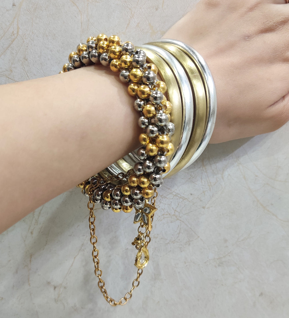 Dual Tone Kada Bangles with Beaded Bracelet