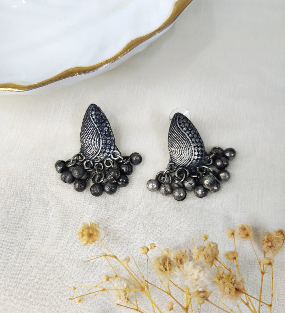 Vintage Leaf Choker