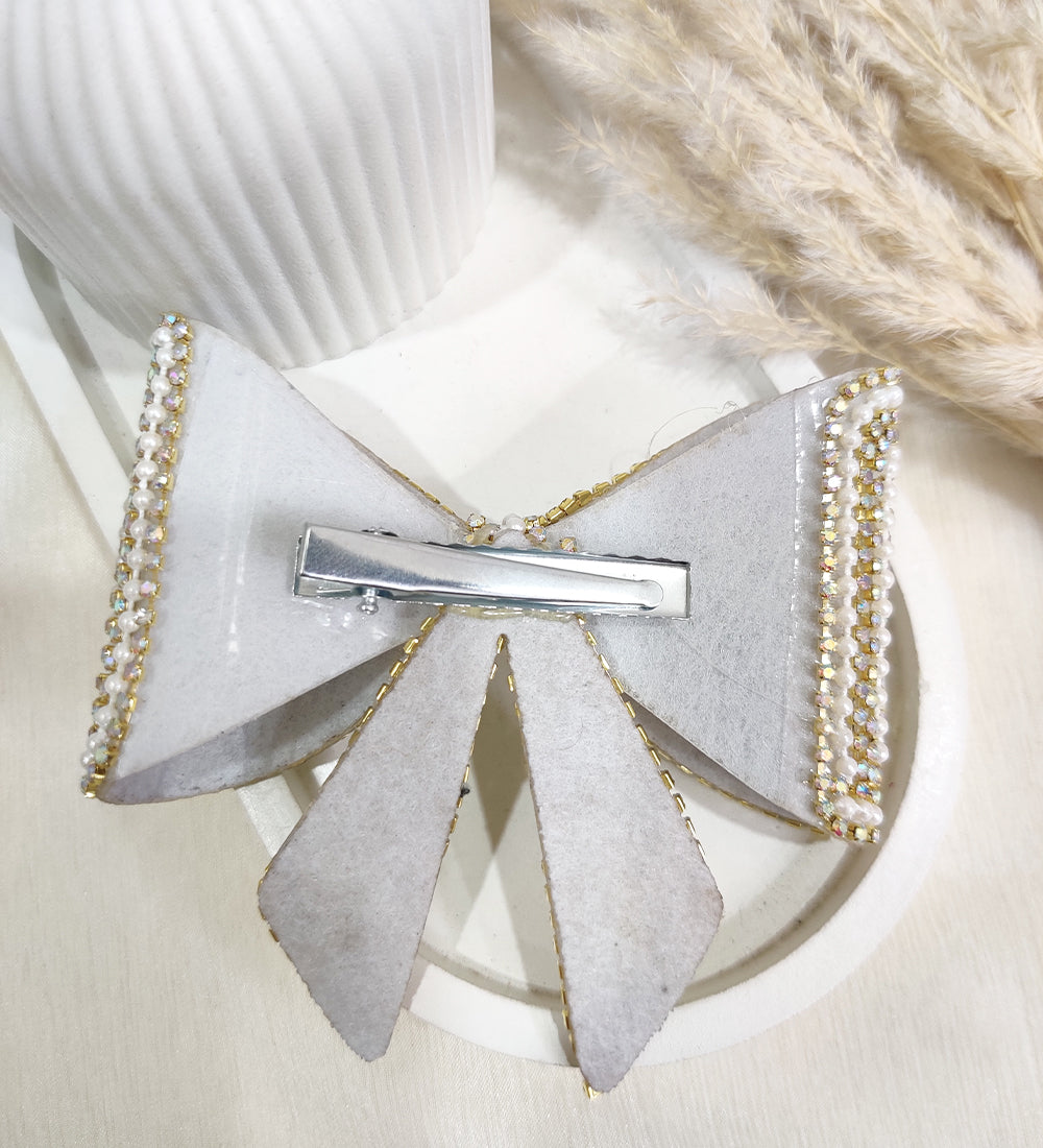 Golden Pearl Glimmer Bow