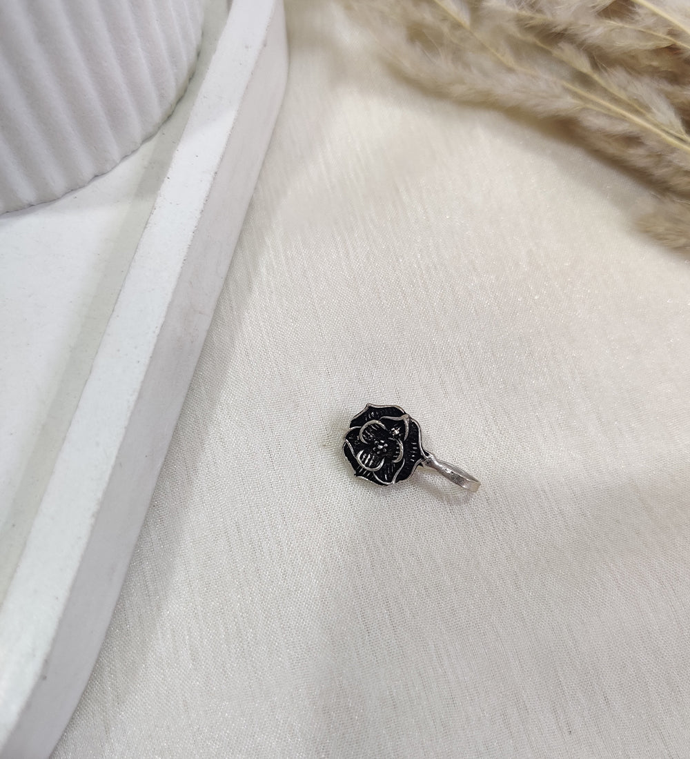 Oxidized Silver Floral Design Nose Pin