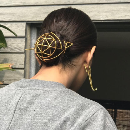 Elegant Spiral Hair Bun Holder – Gold Finish Hair Stick