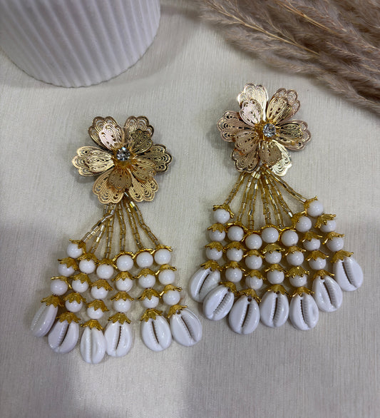 Gold Floral Cowrie Shell Hair Clip