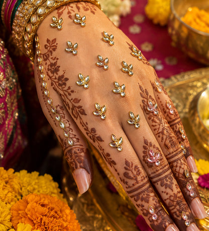 Bloom Kundan Stick-On