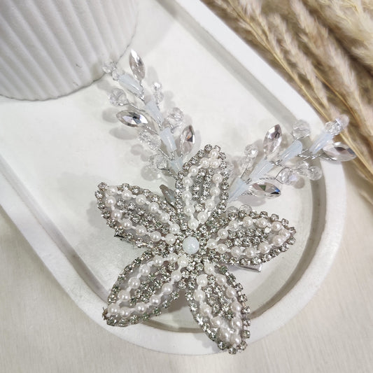 Silver& Pearl Crystal Flower Hairpiece