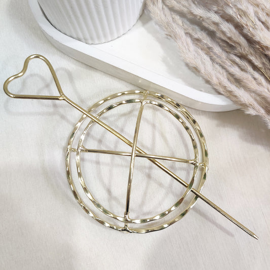 Romantic Heart Hair Stick – Golden Metal Bun Holder Accessory