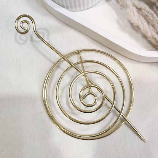 Elegant Spiral Hair Bun Holder – Gold Finish Hair Stick