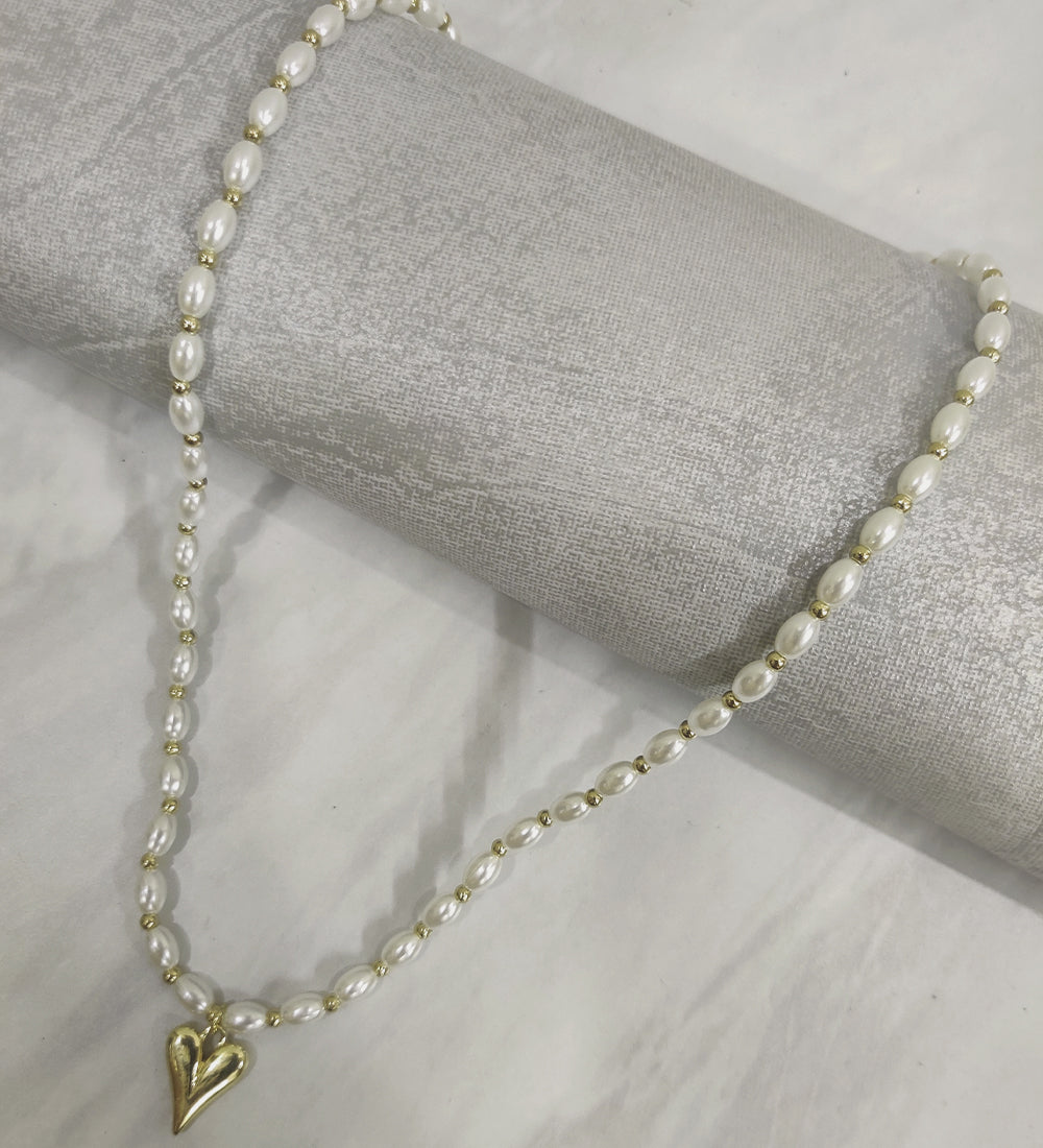 Golden Heart Pendant and Pearl Neck Chain