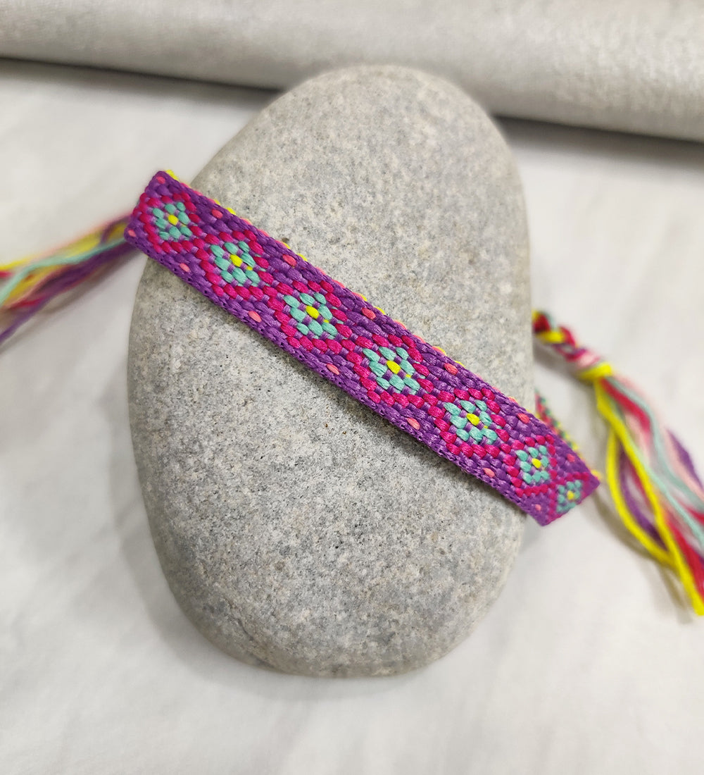 Adjustable Thread Bracelet