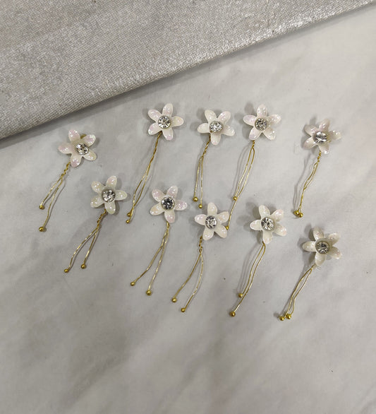 White Flower Hair Pin