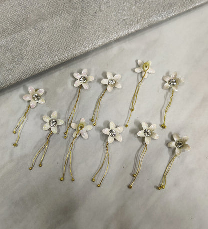 White Flower Hair Pin