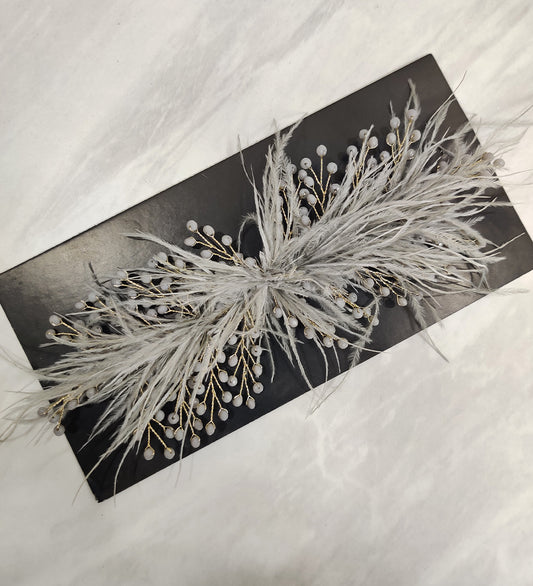 Grey feather Hair Vein