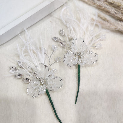 White Crystal Bloom Feather Pin - Pack of 4