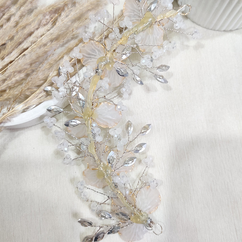 White Bloom Pearl Hair Vine