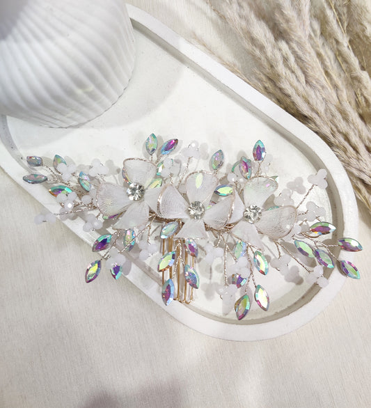 Elegant White Floral Hair Comb with Crystal Accents