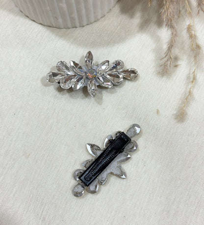 Glimmer Petal Clip